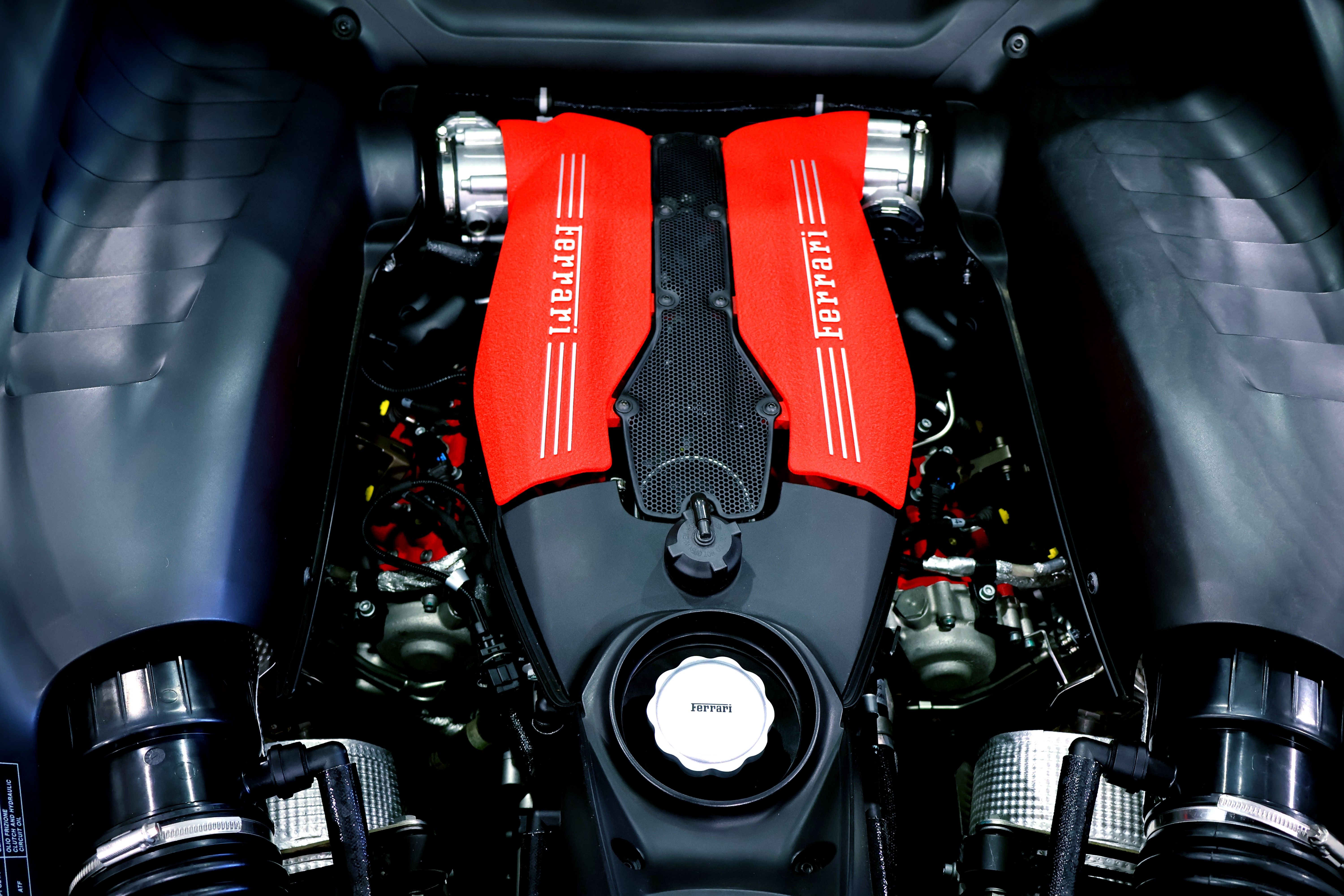 Used 2016 Ferrari 488 GTB RWD image 26