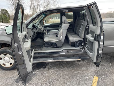 Used 2004 Ford F150 XLT image 10