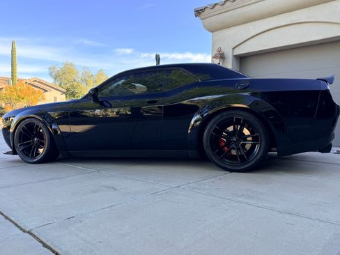 Used 2021 Dodge Challenger SRT Hellcat Redeye image 4