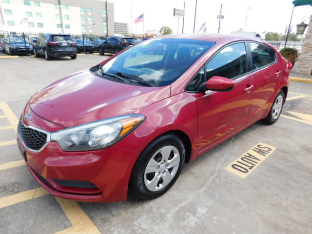 Used 2016 Kia Forte LX Sedan FWD image 4