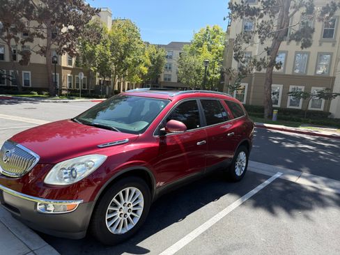 Used 2011 Buick Enclave 2WD CX image 2