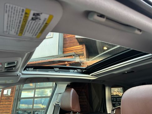 Used 2017 Subaru Forester 2.5i Touring image 15