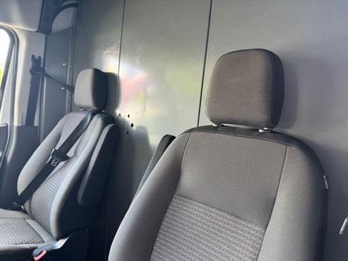 Used 2020 Ford Transit 250 Medium Roof RWD image 17