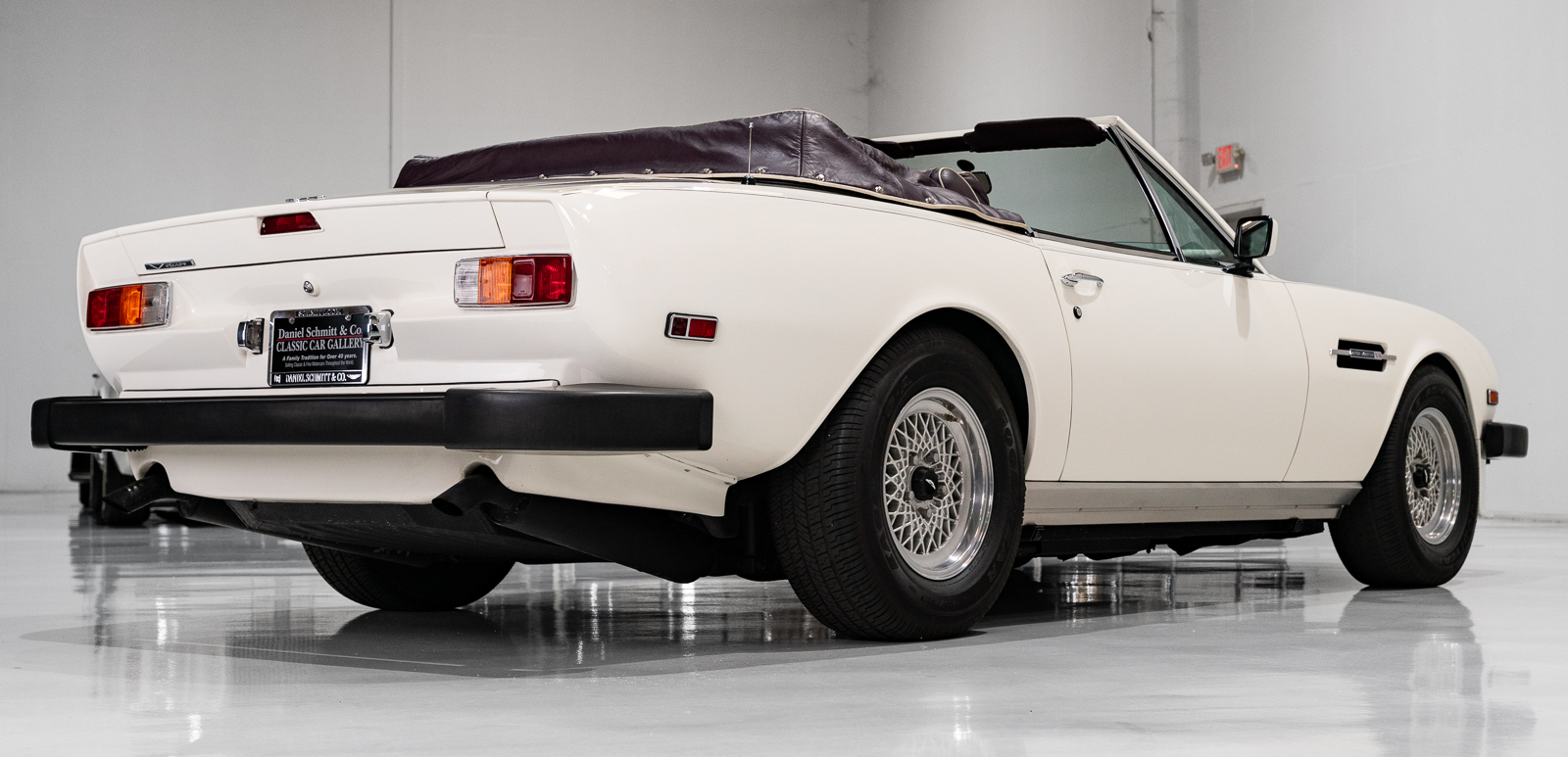 Used 1988 Aston Martin V8 Vantage RWD image 18