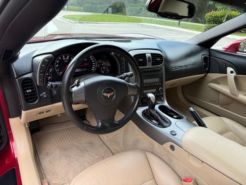 Used 2006 Chevrolet Corvette Convertible RWD image 26