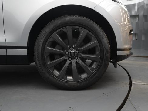 Used 2019 Land Rover Range Rover Velar S image 20