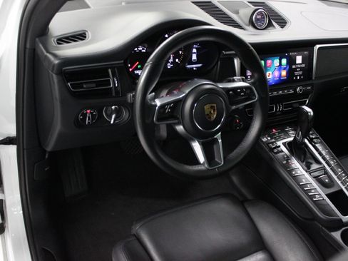 Used 2021 Porsche Macan GTS AWD/4WD image 16