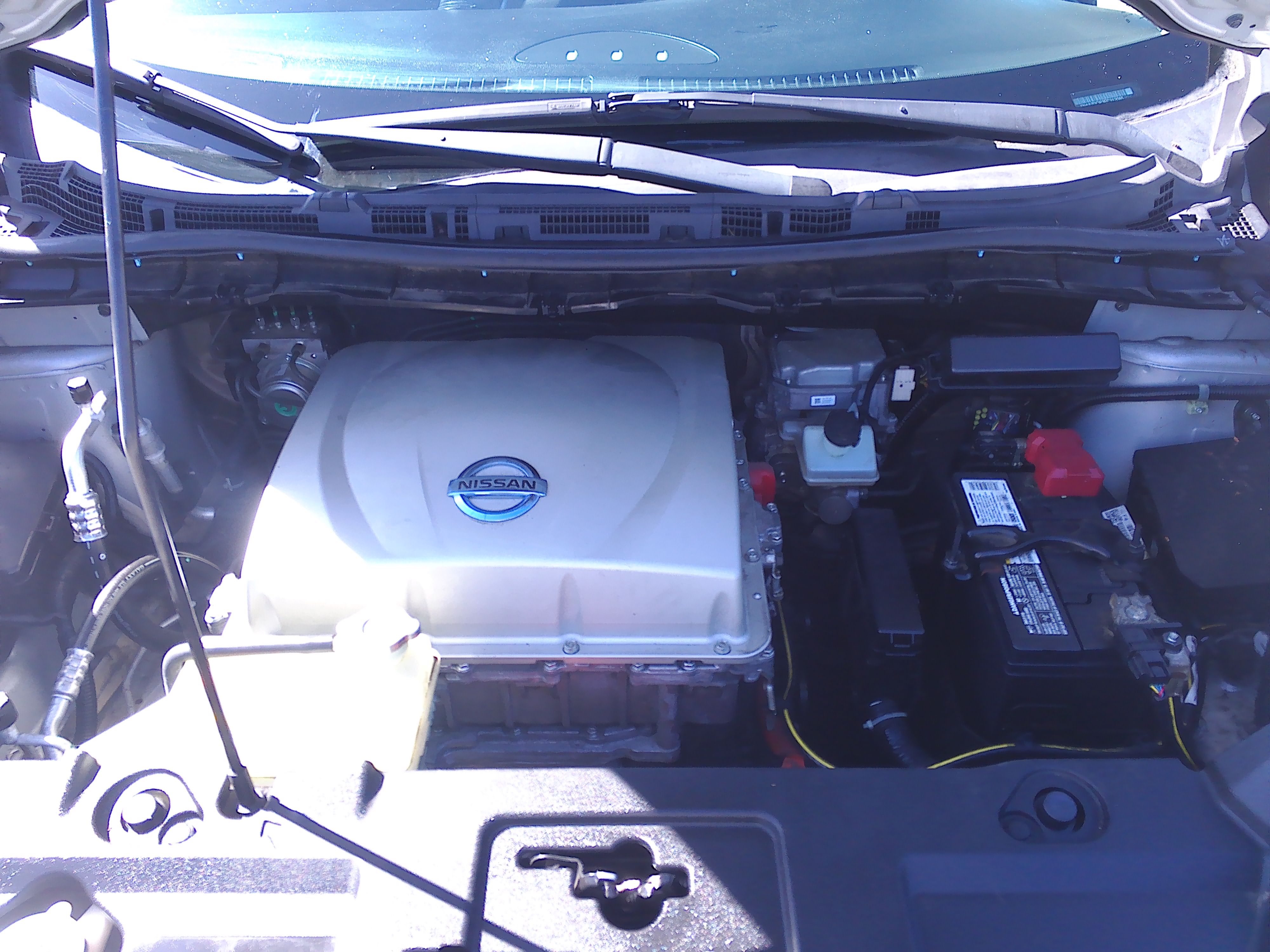Used 2015 Nissan Leaf S FWD image 38