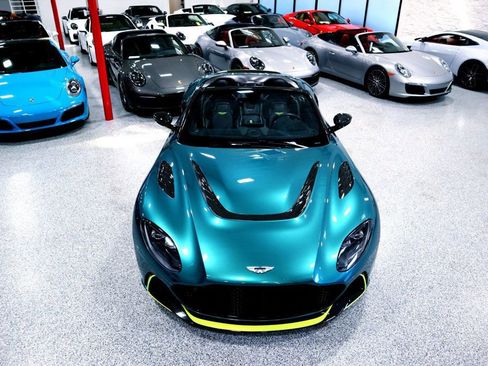 Used 2023 Aston Martin DBS image 22