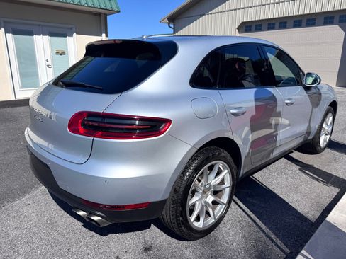 Used 2017 Porsche Macan S AWD/4WD image 5