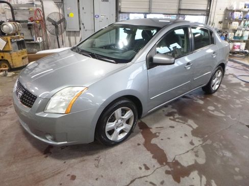 Used 2009 Nissan Sentra 2.0 S image 2