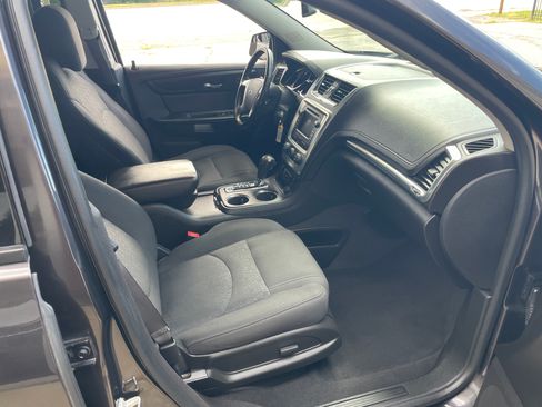 Used 2013 GMC Acadia SLE FWD image 13