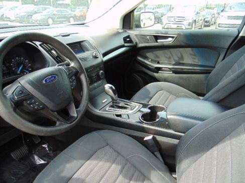 Used 2015 Ford Edge SE image 11