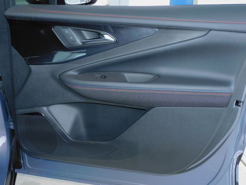 Used 2024 Chevrolet Blazer EV RS image 18