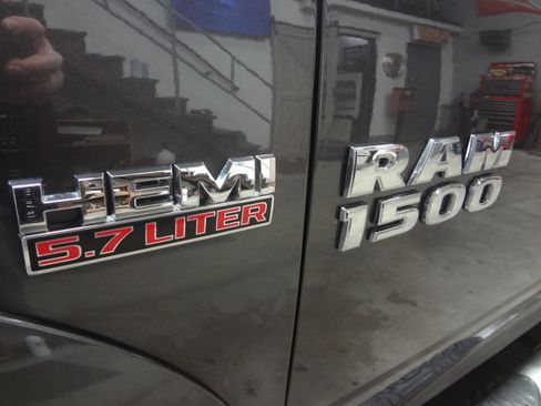 Used 2017 RAM 1500 Laramie image 11