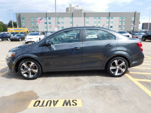 Used 2020 Chevrolet Sonic Premier image 5