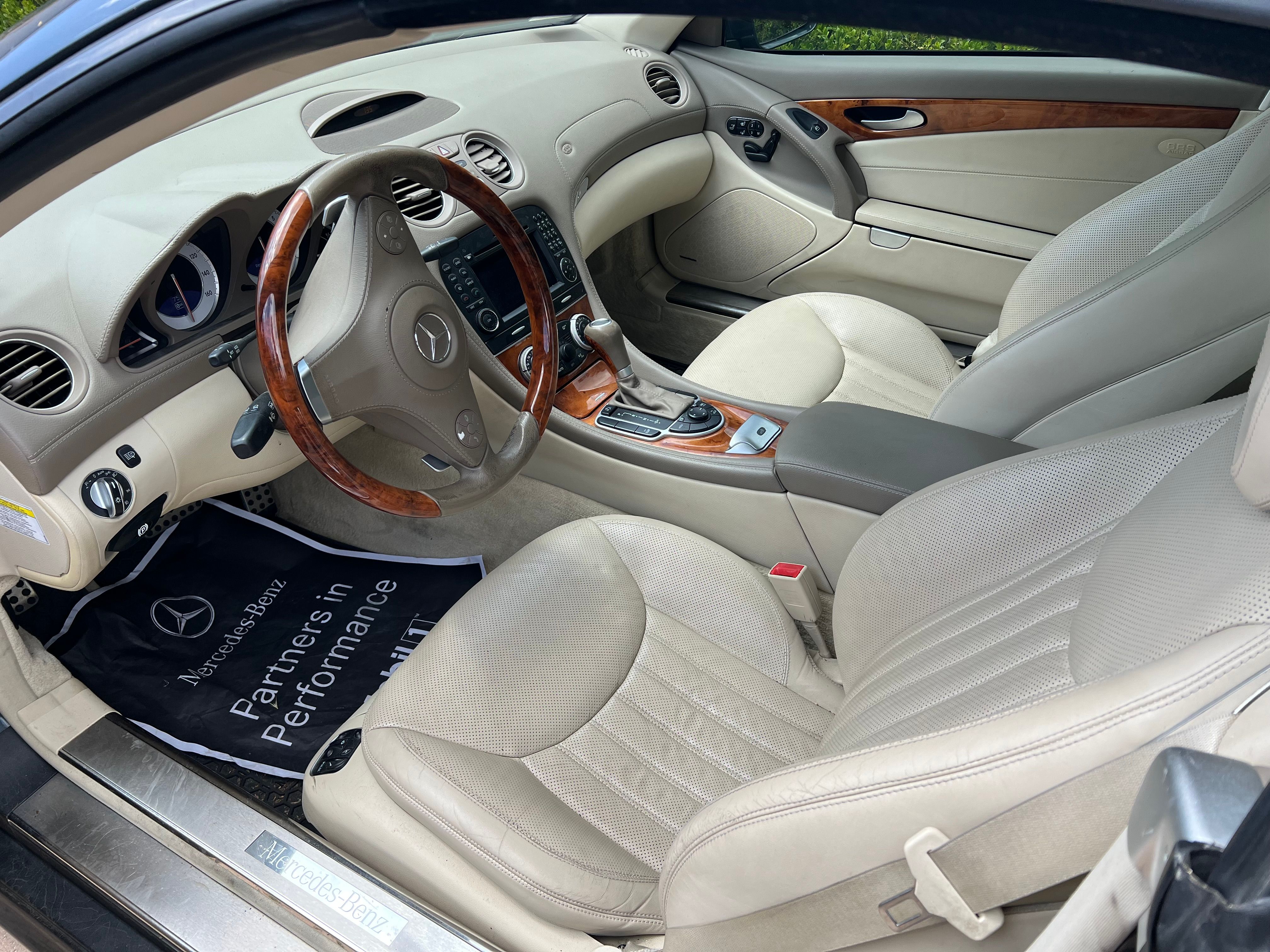 Used 2009 Mercedes-Benz SL 550 UNAVAIL image 7