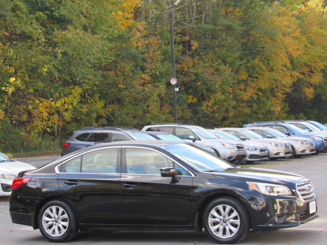 Used 2017 Subaru Legacy 2.5i Premium AWD/4WD image 12