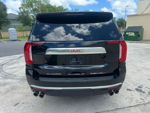 Used 2022 GMC Yukon XL Denali AWD/4WD image 6