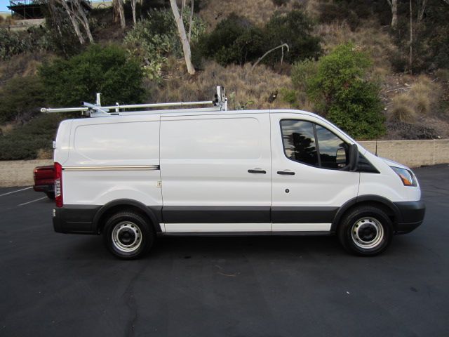 Used 2019 Ford Transit 150 XLT RWD image 4