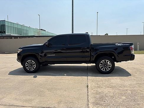 Used 2021 Toyota Tacoma TRD Sport image 8
