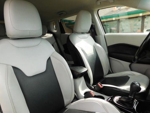 Used 2020 Jeep Compass Limited image 21