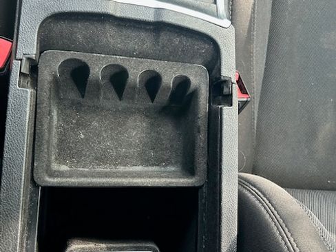 Used 2015 Dodge Charger SE image 17