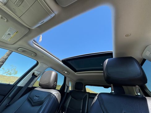 Used 2019 Cadillac XT5 Luxury image 26