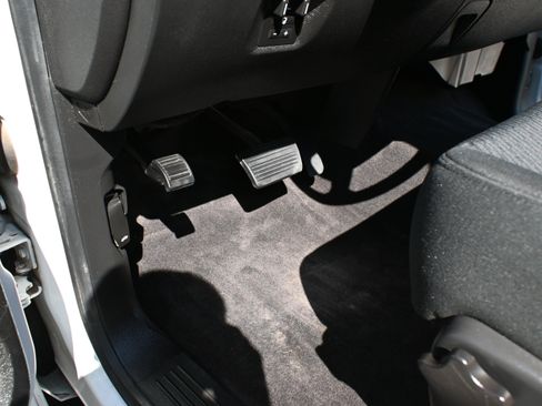 Used 2014 GMC Sierra 2500 SLE image 35