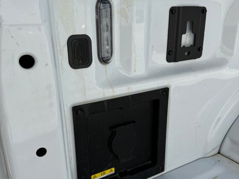 Used 2022 Ford F150 Lariat image 17