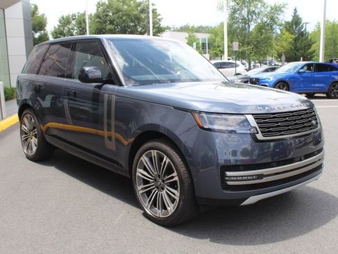 New 2025 Land Rover Range Rover SE image 9
