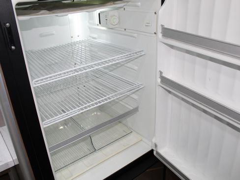 Used 2017 Mercedes-Benz Sprinter 3500 image 26