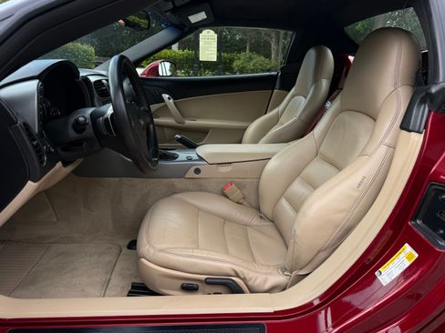 Used 2006 Chevrolet Corvette Convertible RWD image 25