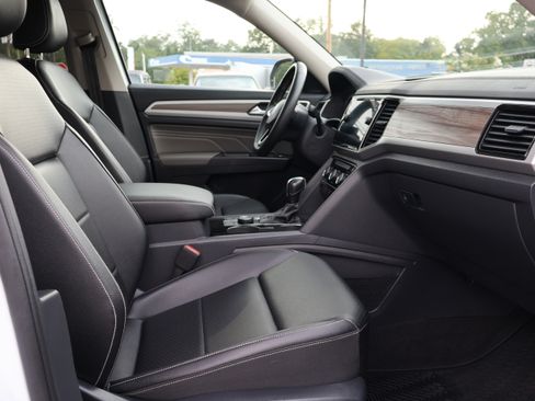 Used 2023 Volkswagen Atlas SEL image 17