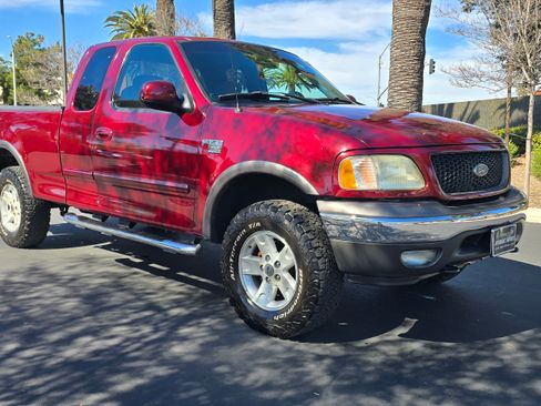 Used 2003 Ford F150 XLT image 3