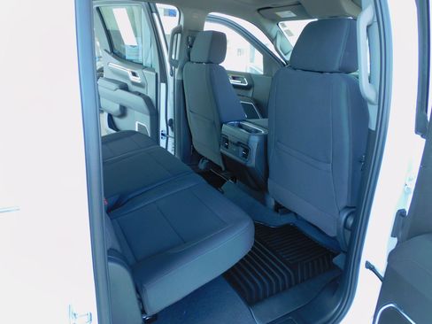 Used 2025 Chevrolet Silverado 1500 LT image 22