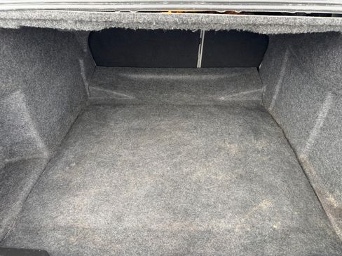 Used 2018 Chevrolet Impala LT image 11