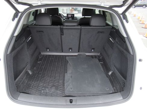 Used 2018 Audi Q5 2.0T Premium Plus image 21