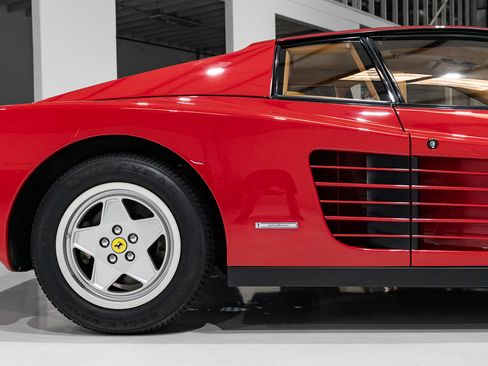 Used 1988 Ferrari Testarossa image 13