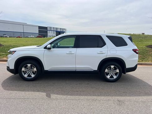 Used 2023 Honda Pilot EX-L image 5