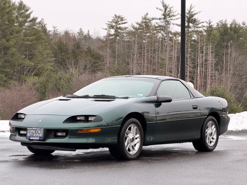 Used 1994 Chevrolet Camaro Z28 image 1