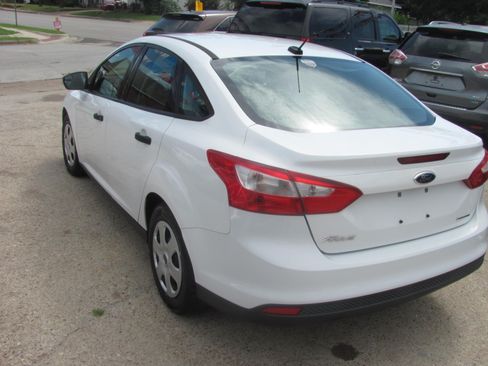 Used 2014 Ford Focus S image 1