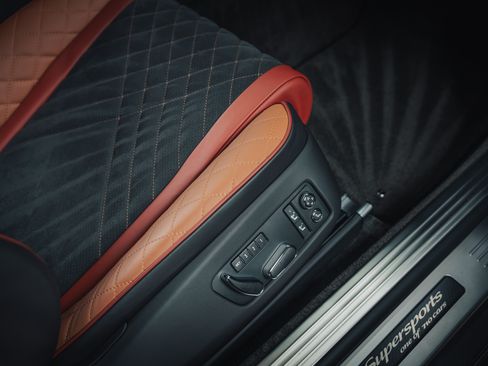 Used 2018 Bentley Continental GT Supersports Convertible AWD/4WD image 15