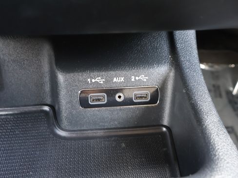 Used 2018 Dodge Durango GT image 32