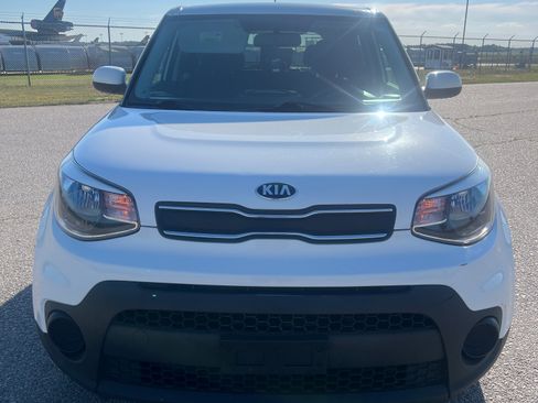 Used 2019 Kia Soul LX FWD image 8