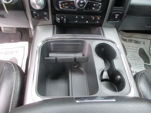 Used 2017 RAM 1500 Sport image 9