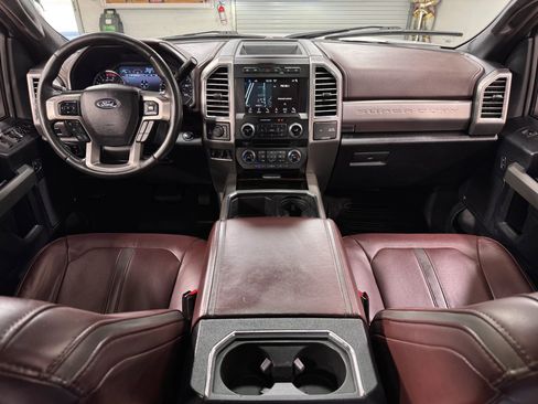 Used 2017 Ford F350 Platinum image 23