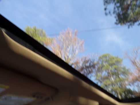 Used 2012 Ford F150 Lariat image 14