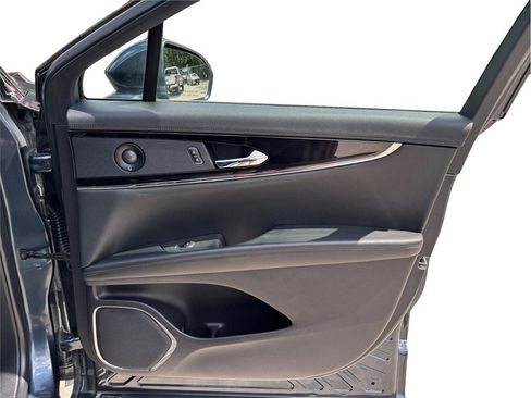 Used 2021 Lincoln Nautilus Reserve image 48