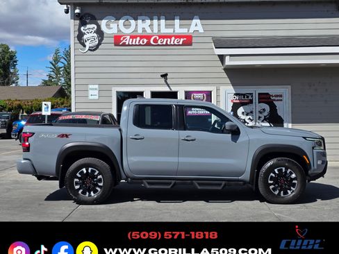 Used 2023 Nissan Frontier 4x4 Crew Cab PRO-4X image 8
